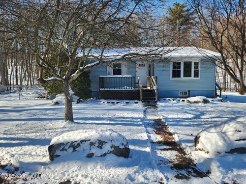 303 Sellersville Dr, East Stroudsburg, PA, 18302-8330 | Card Image
