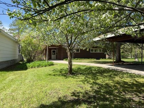 1301 13th Ave, International Falls, MN, 56649-2835 | Card Image