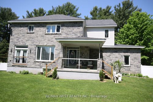 3276 Turnbull Dr, Severn, ON, L3V0Y4 | Card Image