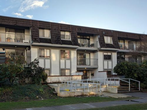 105-275 W 2nd St, North Vancouver, BC, V7M1C9 | Card Image