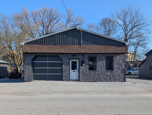 39 Mill St, Harriston, ON, N0G1Z0 | Card Image