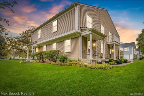 387 Neptune Dr, Walled Lake, MI, 48390-3664 | Card Image