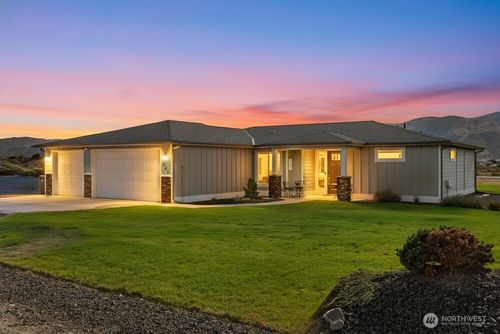 447 Airport Way Sw, Mattawa, WA, 99349-1950 | Card Image