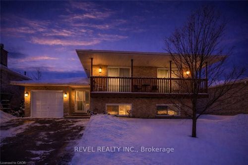 42 Ruffian Road, Brantford, ON, N3P1R6 | Card Image