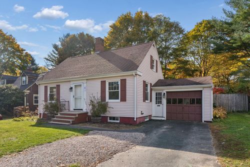 9 Ocean House Rd, Cape Elizabeth, ME, 04107-1109 | Card Image