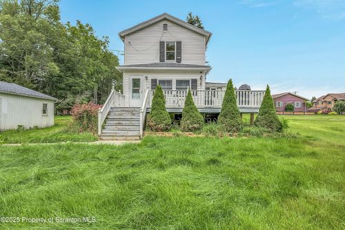 11 Sunnyside Rd, Clifton Twp, PA, 18424-7794 | Card Image