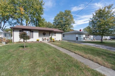 214 W Harriman Avenue, House other with 3 bedrooms, 1 bathrooms and null parking in Bargersville IN | Image 2