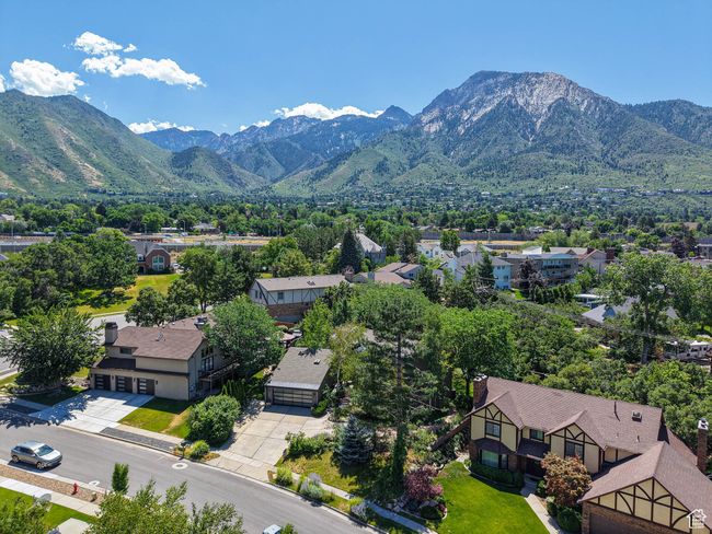 View of mountain background featuring nearby suburban area | Image 78