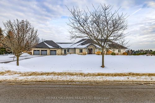 67 Grayfield Dr, Stouffville, ON, L4A0B1 | Card Image