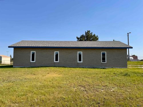 103 E State St, Martin, SD, 57551 | Card Image