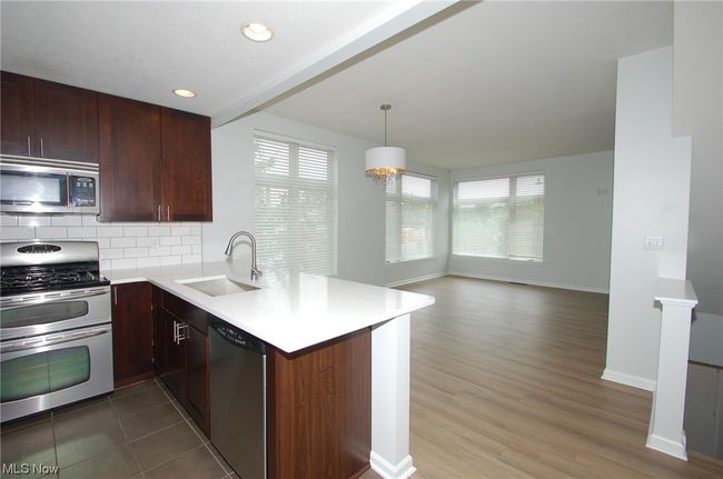 A7302 - 7302 Battery Park Blvd, Condo with 2 bedrooms, 2 bathrooms and null parking in Cleveland OH | Image 7