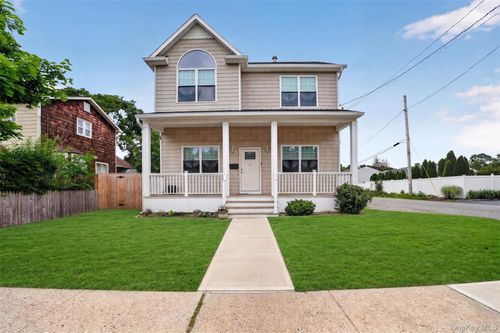 26 Richard Avenue, Islip, NY, 11752 | Card Image