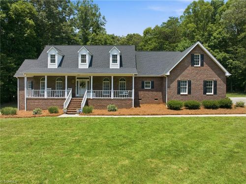 2101 River Rd, Stoneville, NC, 27048-8529 | Card Image