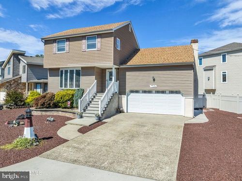 360 Silver Bay Rd, Toms River, NJ, 08753-2451 | Card Image