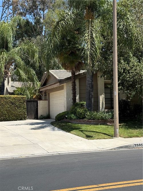 25852 Estaban Dr, Valencia, CA, 91355-2164 | Card Image