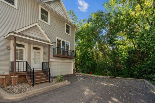 2728 Century Ct, White Bear Lake, MN, 55110-2767 | Card Image