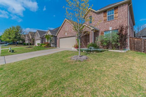 800 Spring Falls Dr, McKinney, TX, 75071-3559 | Card Image