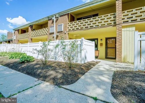 307-307 Stony Way, NORRISTOWN, PA, 19403-4214 | Card Image