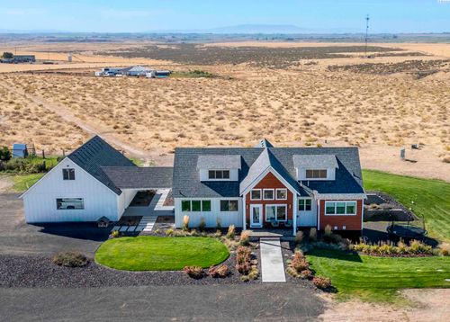 842 Stastney Rd, Eltopia, WA, 99330-8501 | Card Image