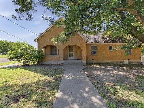 901 S College Ave, Decatur, TX, 76234-2304 | Card Image