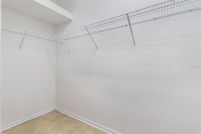 Large Walk in Closet | Image 17