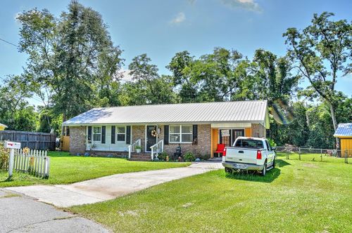 419 Judy Ann Dr, Hahira, GA, 31632-1321 | Card Image