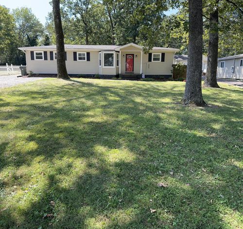 8240 Patterson Rd, Chattanooga, TN, 37421-4343 | Card Image