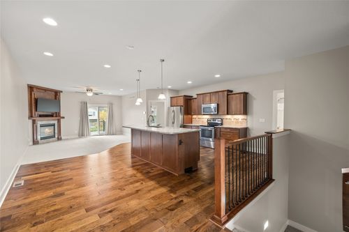 406 Nw Beaverbrooke Blvd, Grimes, IA, 50111-6649 | Card Image