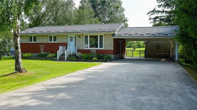 106 Minto Dr, House other with 3 bedrooms, 1 bathrooms and 6 parking in Shallow Lake ON | Image 1