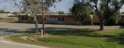 1204 N Wells St, Edna, TX, 77957-2149 | Card Image