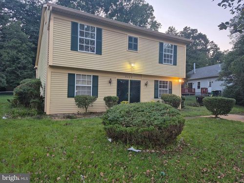 9203 Foxcroft Ave, CLINTON, MD, 20735-3024 | Card Image