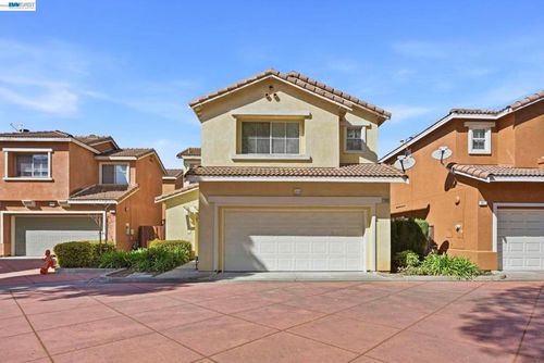 1085 La Brea Ter, Union City, CA, 94587 | Card Image