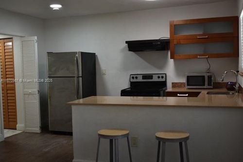 apt-2n-1975 Ne 135th St, North Miami, FL, 33181-2139 | Card Image