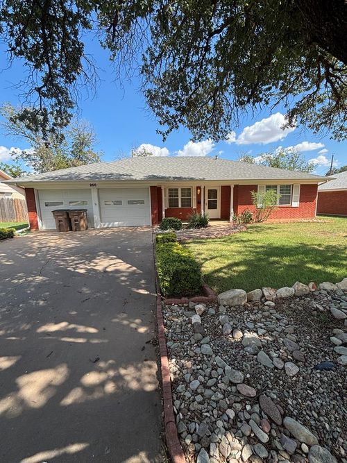 268 Westwood Dr, San Angelo, TX, 76901-4831 | Card Image