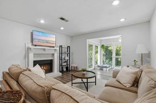 2698 Suwanee Way Se, Marietta, GA, 30067-5331 | Card Image