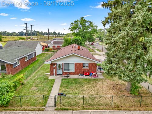 213 Suburban St, Ecorse, MI, 48229-1048 | Card Image
