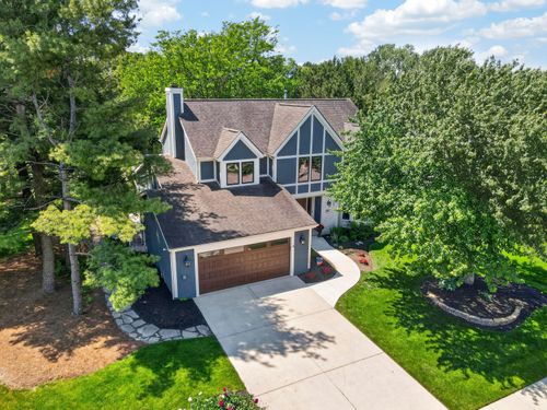 7690 Godfrey Cir, Reynoldsburg, OH, 43068-8109 | Card Image