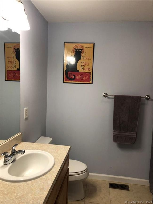 UNIT-17 - 330 Crystal Ave, Condo with 2 bedrooms, 3 bathrooms and 2 parking in New London CT | Image 14