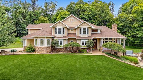 6011 Woodland Bluff Rd, Morgantown, WV, 26508-9403 | Card Image