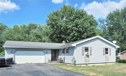 46593 Dogwood Cir, New Waterford, OH, 44445-9607 | Card Image