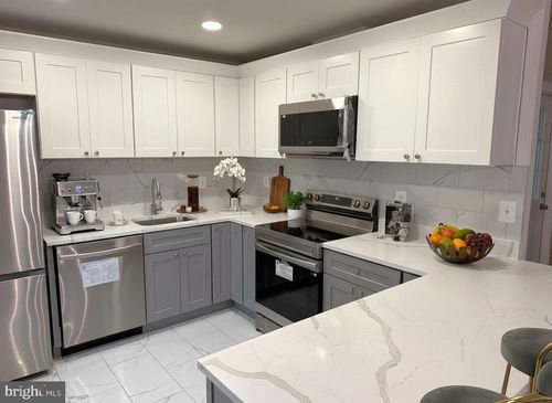 5305 Anchor Ct, FAIRFAX, VA, 22032-3322 | Card Image