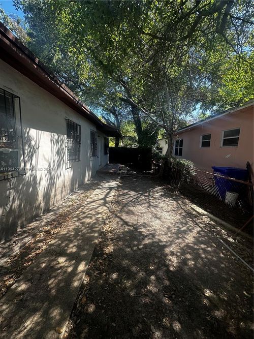 112-112 Ne 63rd St, Miami, FL, 33138-5956 | Card Image