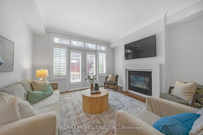 59 Furrow Lane, House attached with 3 bedrooms, 3 bathrooms and null parking in Etobicoke ON | Image 6