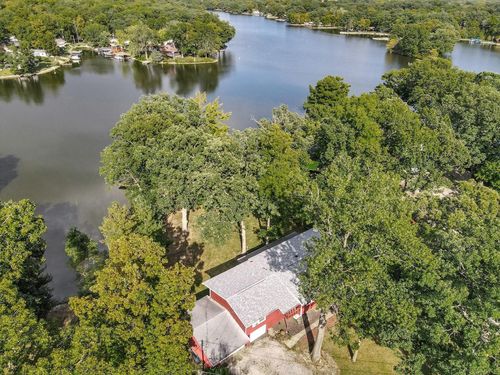 30142 Beach View Dr, Girard, IL, 62640-7080 | Card Image