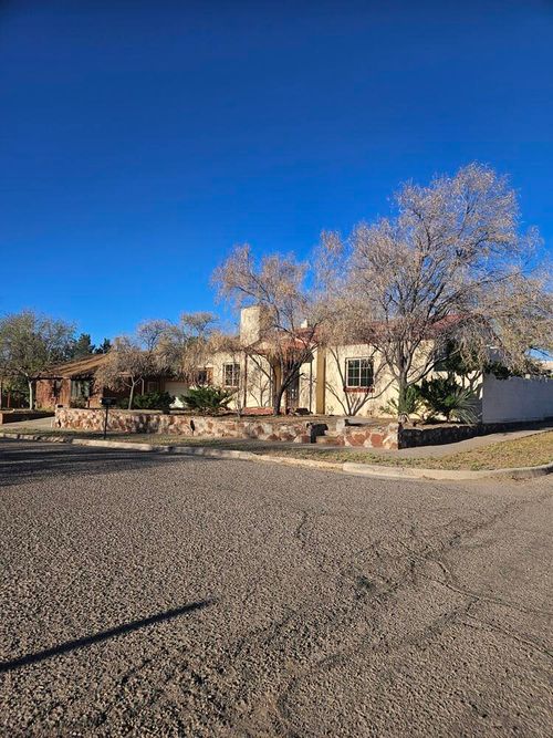 618 Grape Street, Truth Or Consequences, NM, 87901 | Card Image