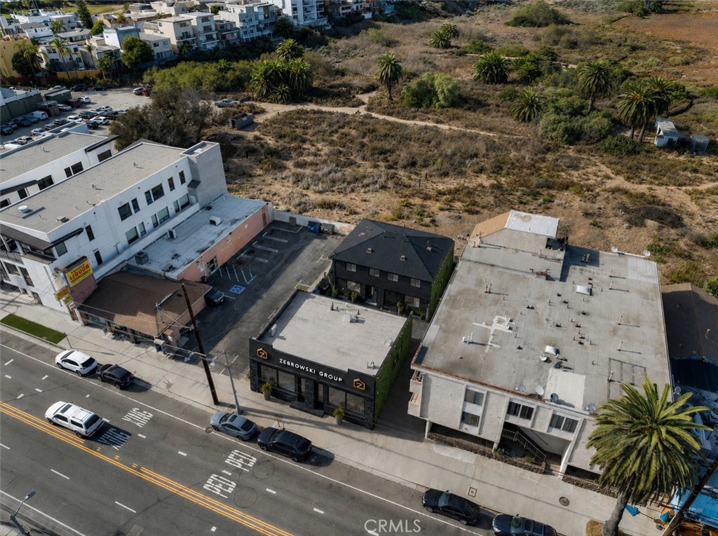 Residential Income in Playa Del Rey 4