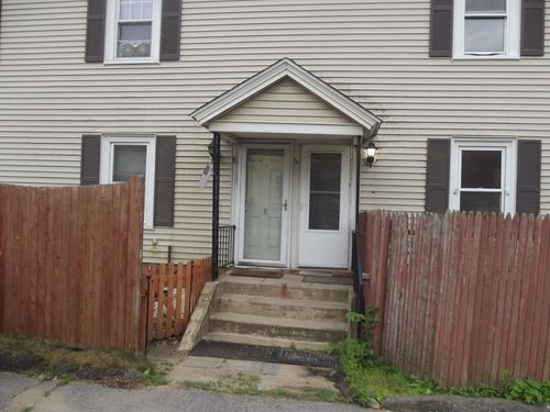 6 Elm St N, Barre, MA, 01005-8826 | Card Image