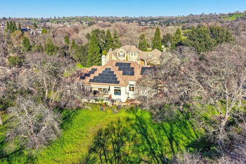 4022 Legend Dr, Rocklin, CA, 95765-5621 | Card Image