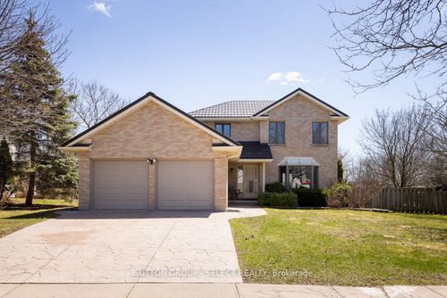 135 Acorn Pl, London, ON, N6G4J1 | Card Image