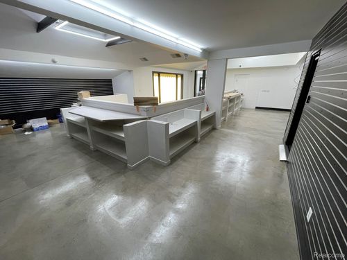 19169 Us Highway 12, New Buffalo, MI, 49117-7933 | Card Image